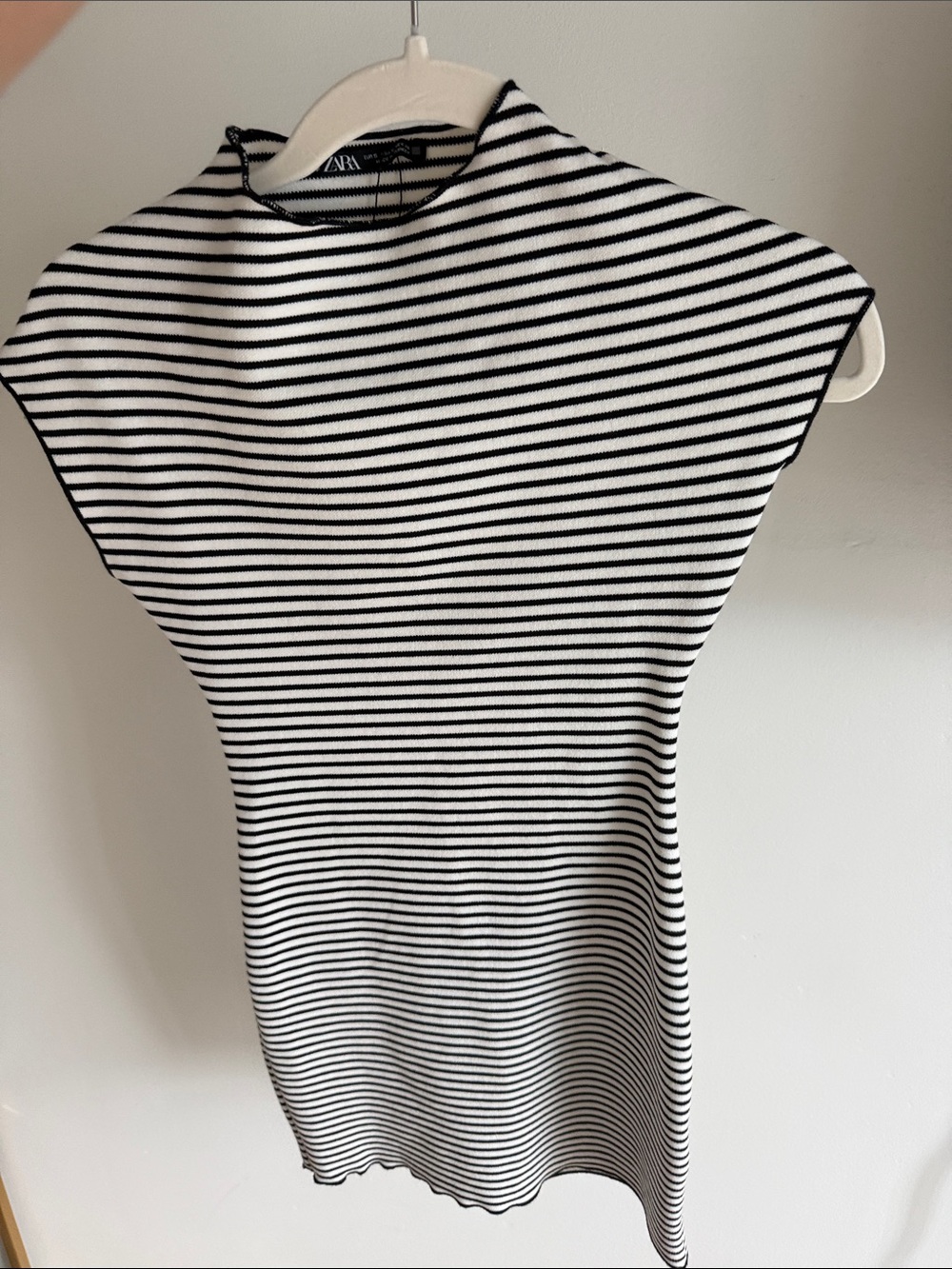 Zara Black and White Striped Sleeveless Mock Neck Top